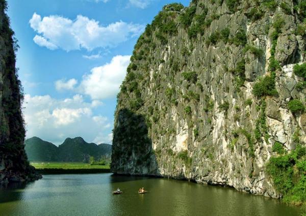 Top 9 địa điểm du lịch thú vị nhất tại Hà Nam